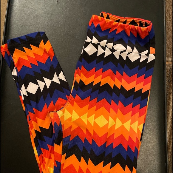 LuLaRoe Pants - LuLaRoe OS Leggings
